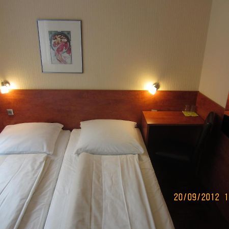 Altstadt Hotel Rheinblick Ντίσελντορφ Εξωτερικό φωτογραφία