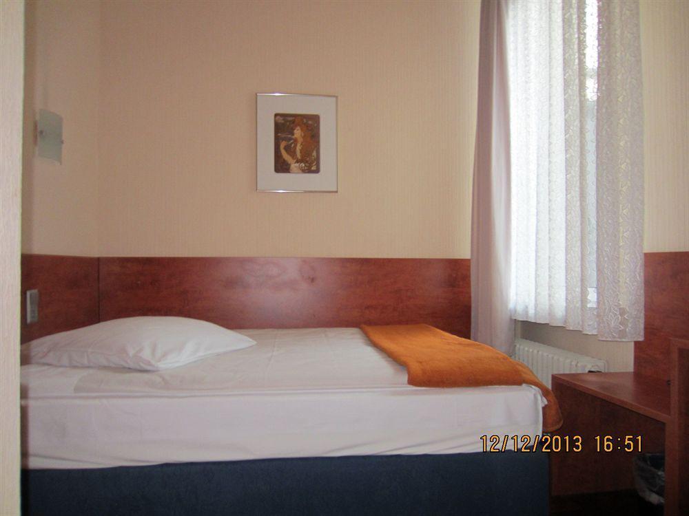 Altstadt Hotel Rheinblick Ντίσελντορφ Εξωτερικό φωτογραφία