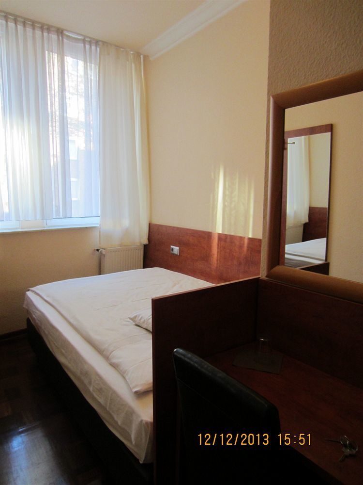 Altstadt Hotel Rheinblick Ντίσελντορφ Εξωτερικό φωτογραφία