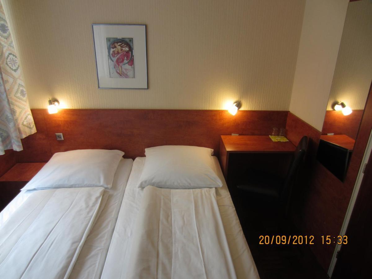 Altstadt Hotel Rheinblick Ντίσελντορφ Εξωτερικό φωτογραφία